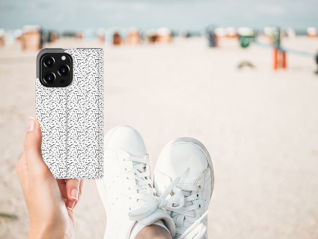 iPhone 13 Pro Hoesje met Magneet Stripes Dots - B2C Telecom