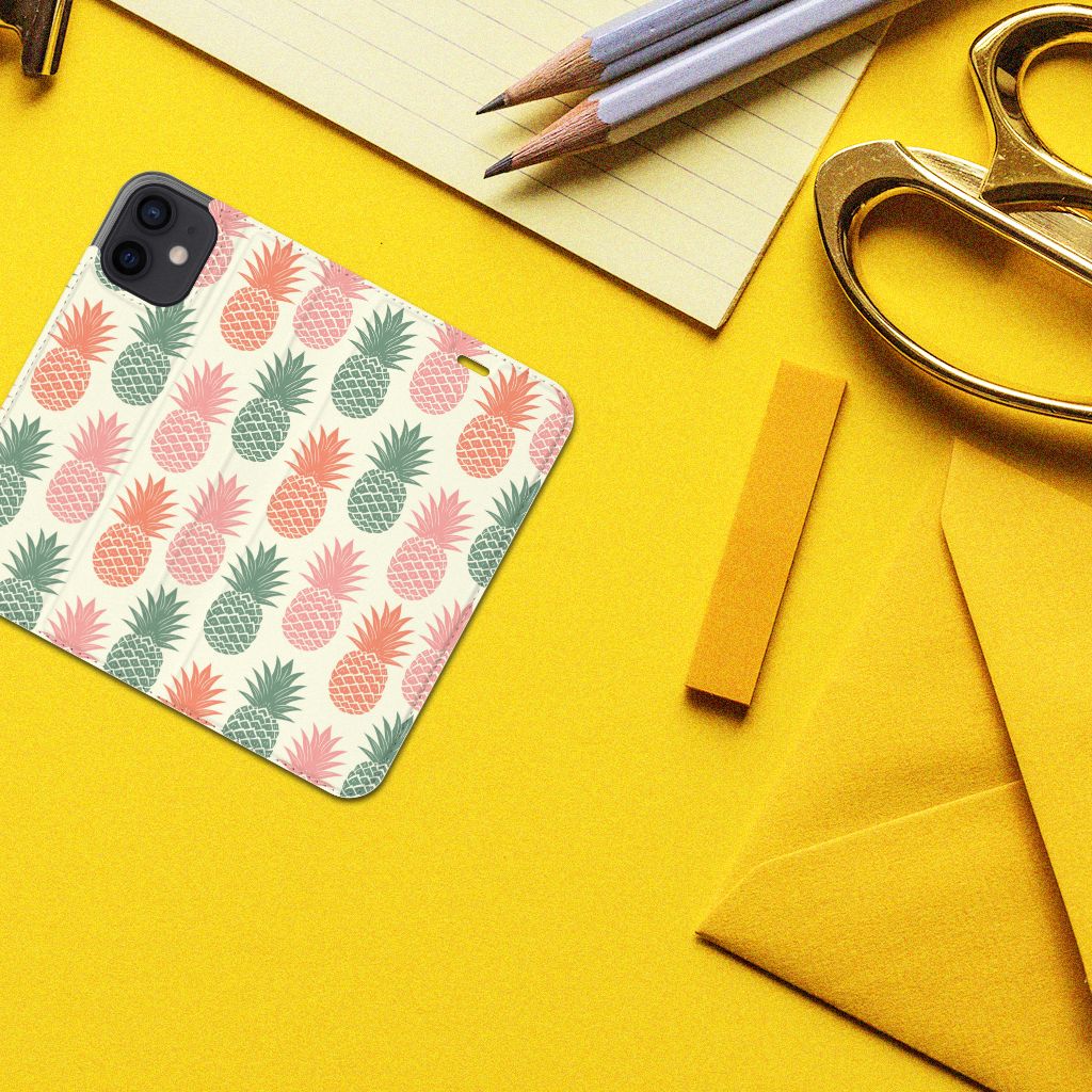 iPhone 12 Mini Flip Style Cover Ananas - B2C Telecom