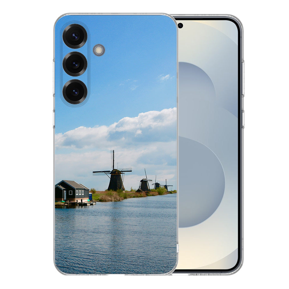 Samsung Galaxy S25 Plus hoesje – transparant TPU – zelf ontwerpen met molens en water op de achtergrond.