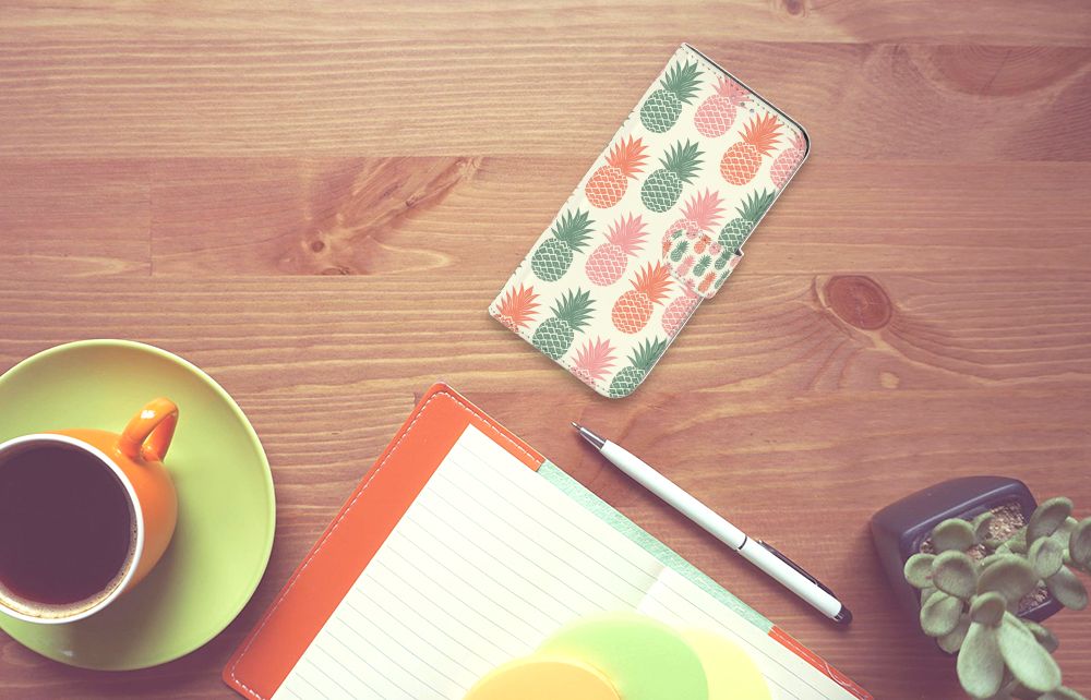 Samsung Galaxy A31 Book Cover Ananas