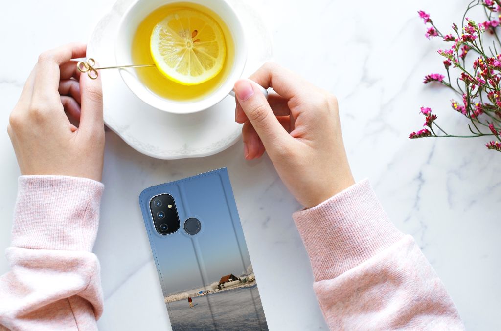 OnePlus Nord N100 Book Cover Schaatsers - B2C Telecom