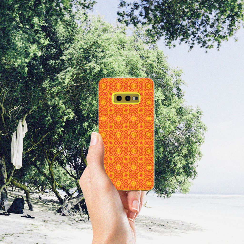 Samsung Galaxy S10e TPU bumper Batik Oranje