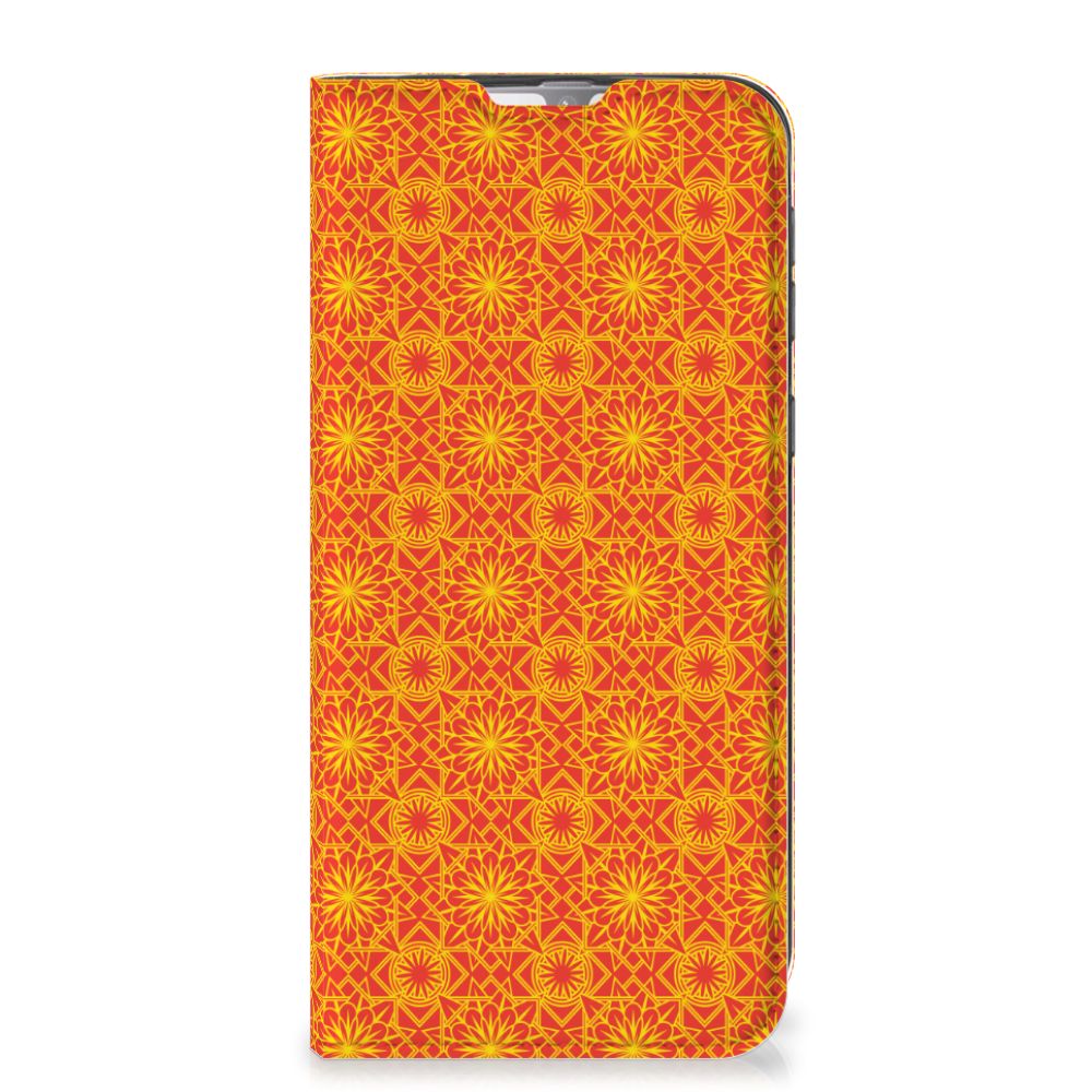 Samsung Galaxy M31 Hoesje met Magneet Batik Oranje - B2C Telecom
