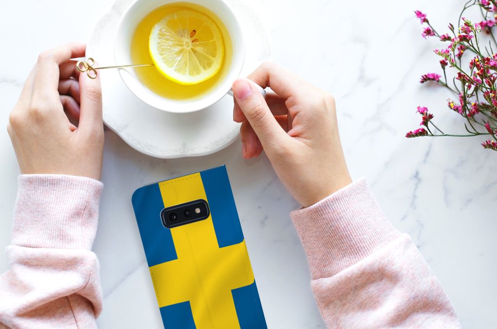 Samsung Galaxy S10e Standcase Zweden