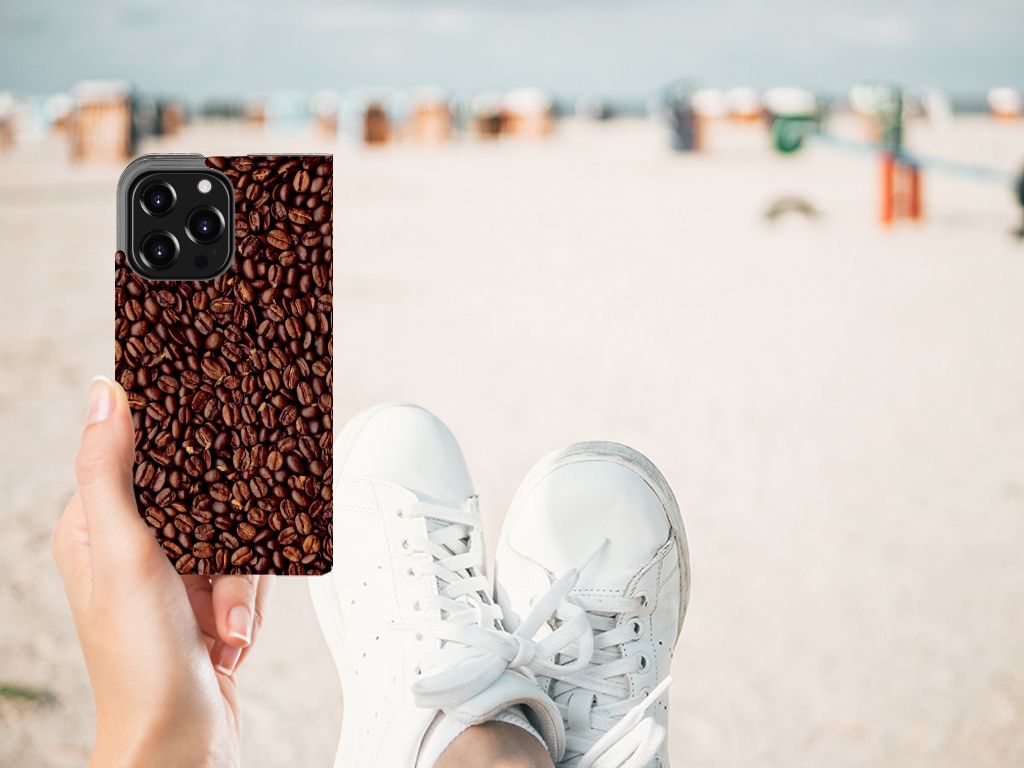 iPhone 13 Pro Flip Style Cover Koffiebonen - B2C Telecom