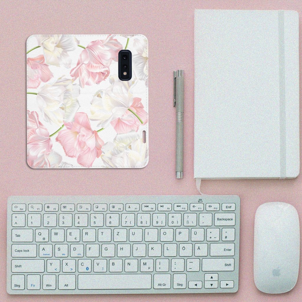 Samsung Galaxy S10e Smart Cover Lovely Flowers