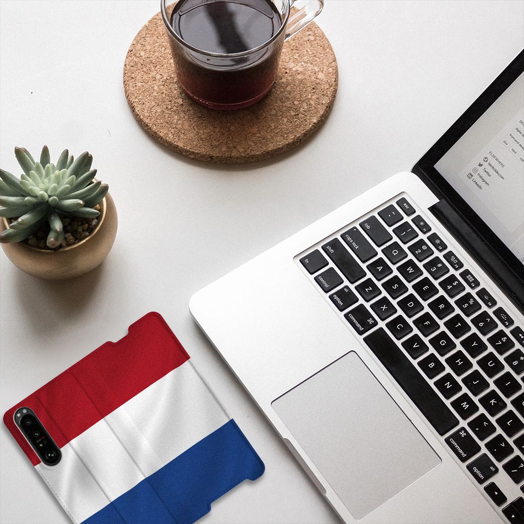 Sony Xperia 1 III Standcase Nederlandse Vlag - B2C Telecom