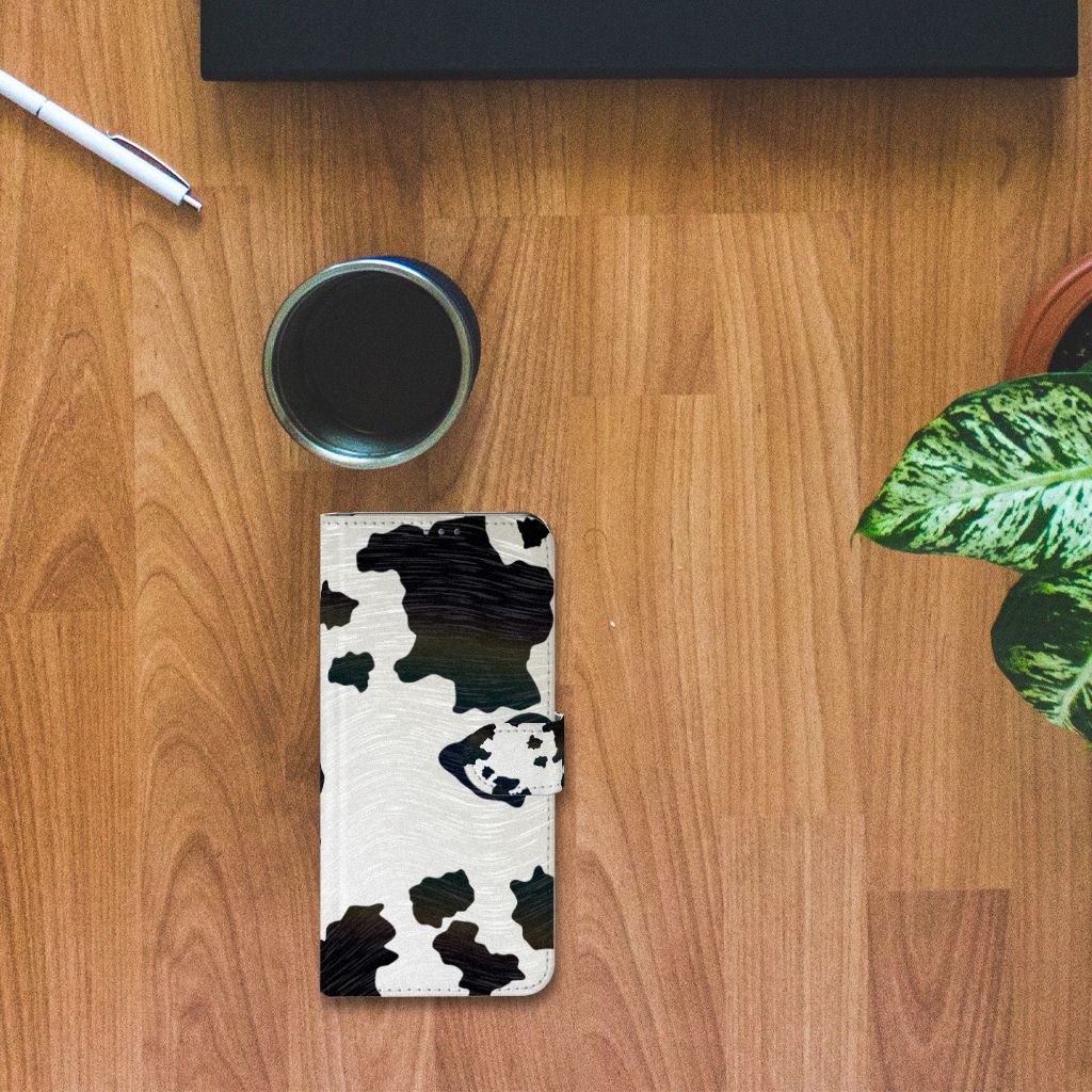 Motorola Moto G 5G Plus Telefoonhoesje met Pasjes Koeienvlekken