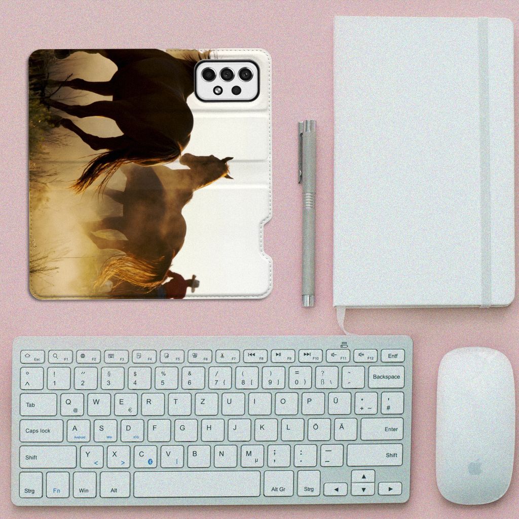 Samsung Galaxy A73 Hoesje maken Design Cowboy met paardenprint en kantooraccessoires.