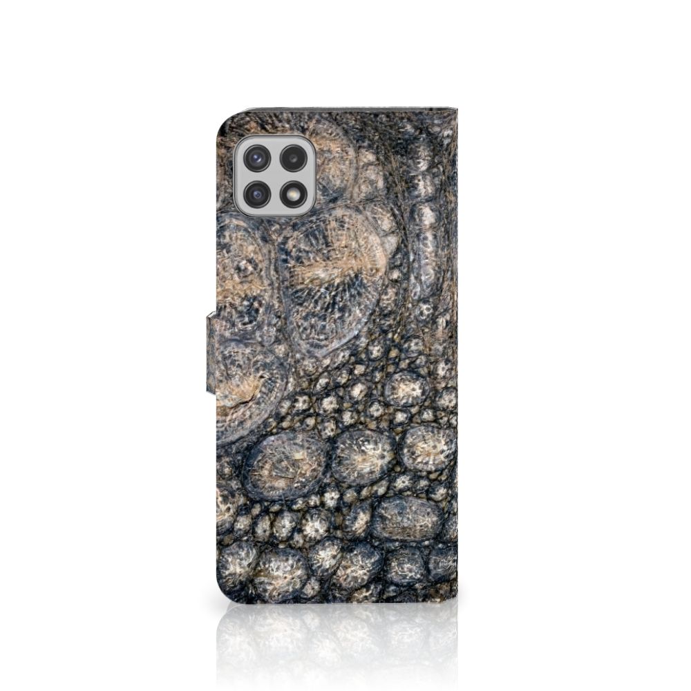 Samsung Galaxy A22 5G Telefoonhoesje met Pasjes Krokodillenprint