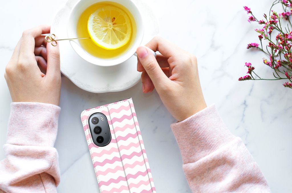 Motorola Edge 30 Pro Hoesje met Magneet Waves Roze - B2C Telecom