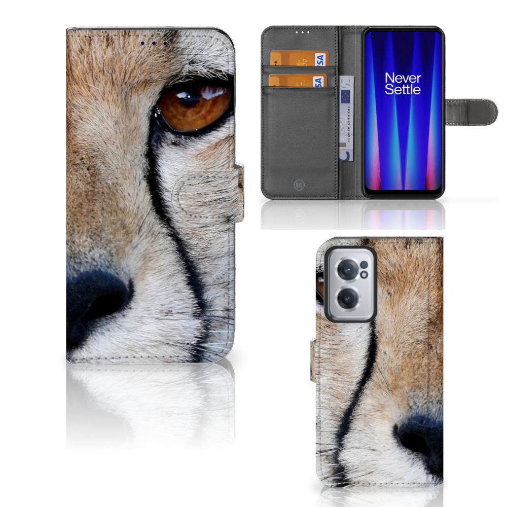 OnePlus Nord CE 2 Telefoonhoesje met Pasjes Cheetah met close-up afbeelding van cheeta en pasjesruimte.