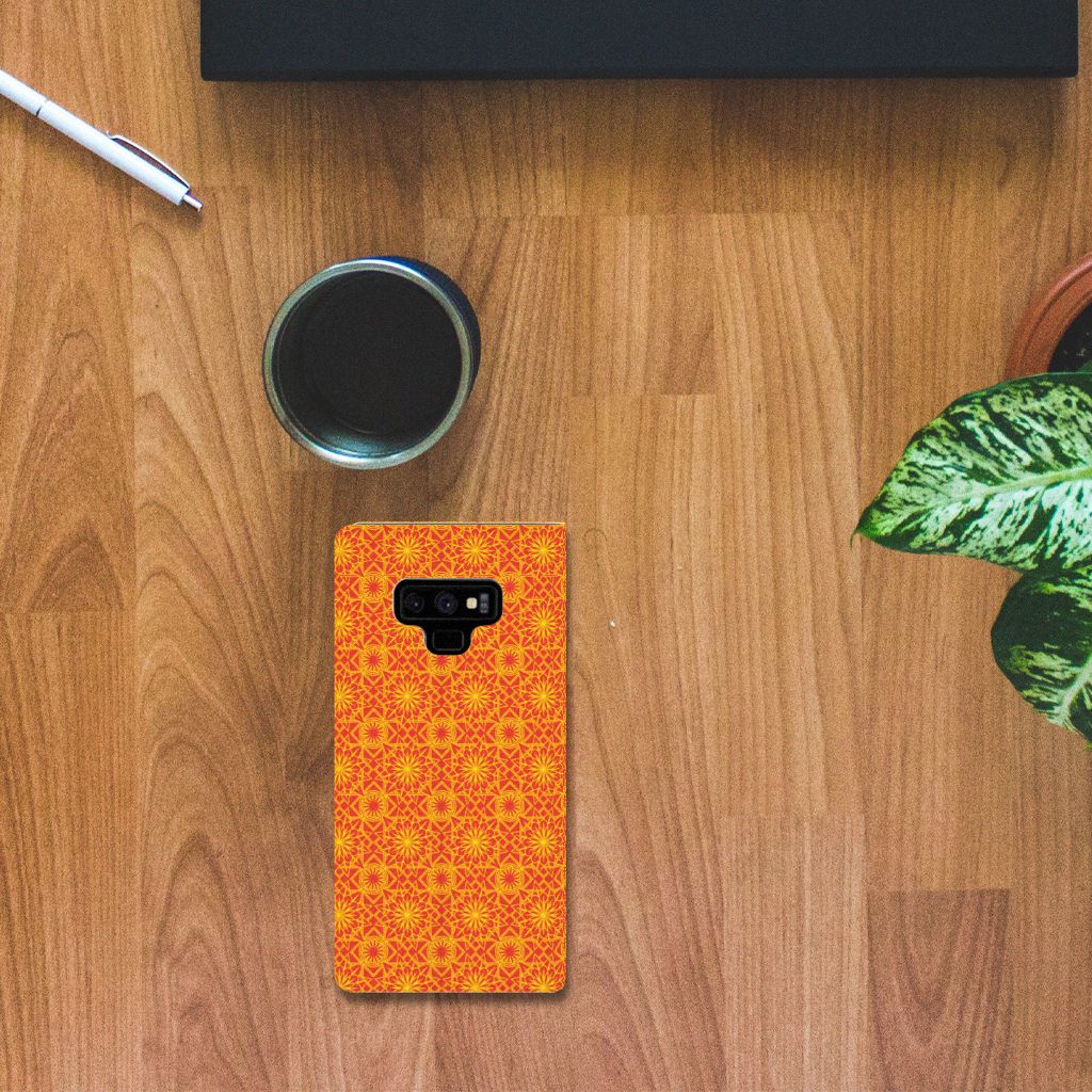 Samsung Galaxy Note 9 Hoesje met Magneet Batik Oranje