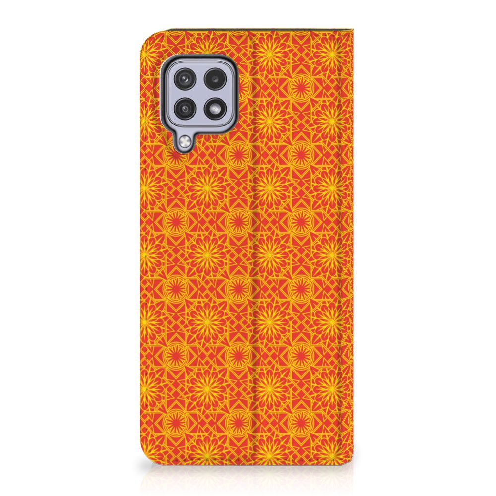 Samsung Galaxy A22 4G | M22 Hoesje met Magneet Batik Oranje - B2C Telecom