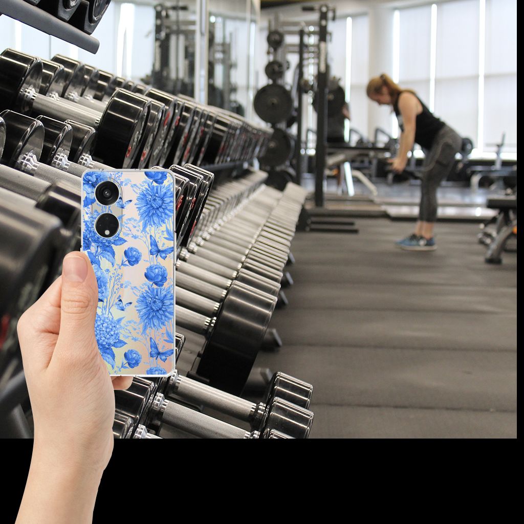 TPU Hoesje voor iPhone 15 Pro Max Paard in de hand, fitnessruimte op de achtergrond.