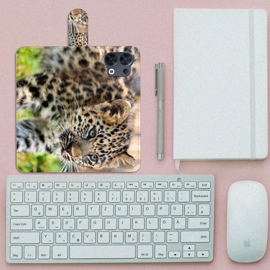 OPPO Reno8 Telefoonhoesje met Pasjes Baby Luipaard