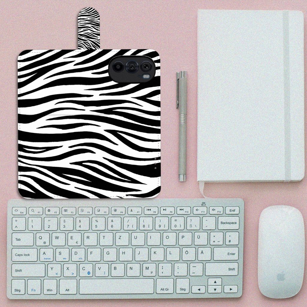 Motorola Edge 30 Pro Telefoonhoesje met Pasjes Zebra