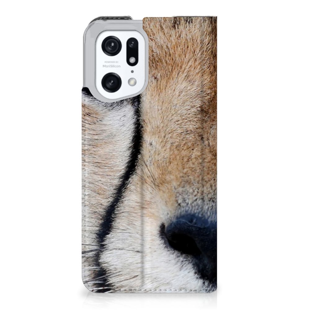 OPPO Find X5 Pro Hoesje maken Cheetah met close-up afbeelding van een jachtluipaard op het hoesje.