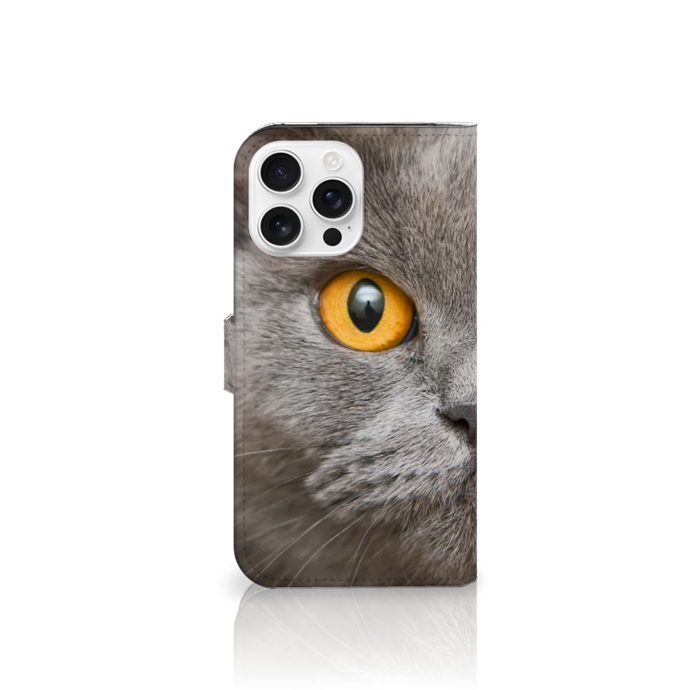 Telefoonhoesje met Pasjes iPhone 16 Pro Max Britse Korthaar met indrukwekkend kattenoog