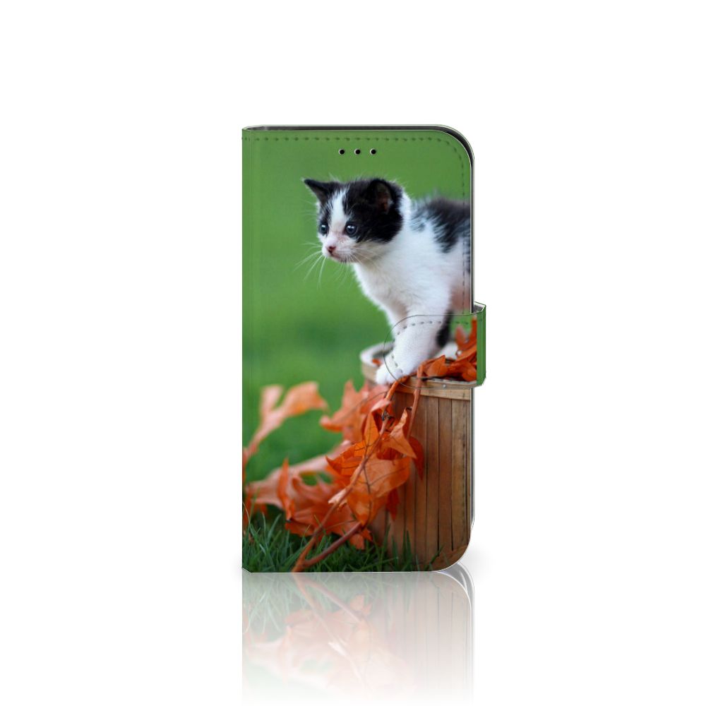 Apple iPhone 13 Telefoonhoesje met Pasjes Kitten