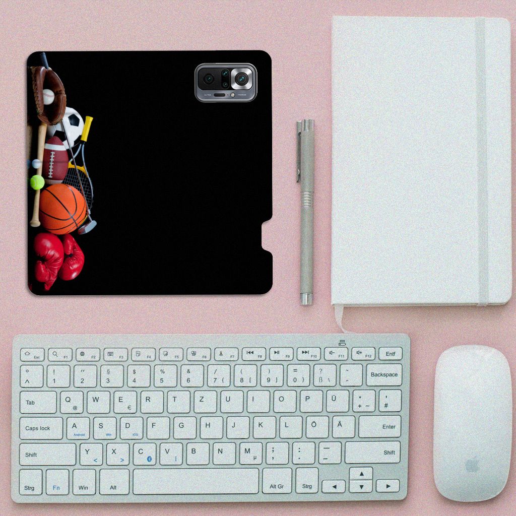 Xiaomi Redmi Note 10 Pro Hippe Standcase Sports design featuring various sports equipment.