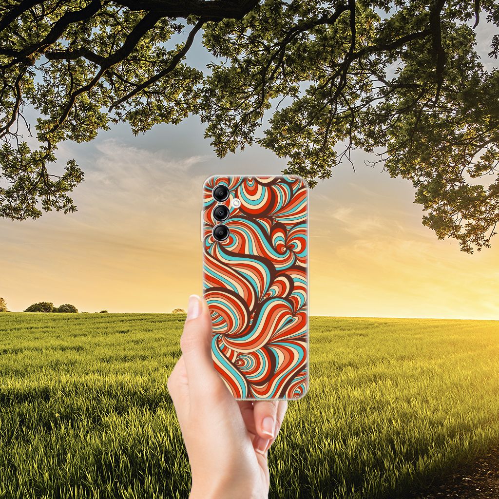 Samsung Galaxy A14 5G Hoesje maken Retro met kleurrijk retro design in de hand, mooie natuurlijke achtergrond.