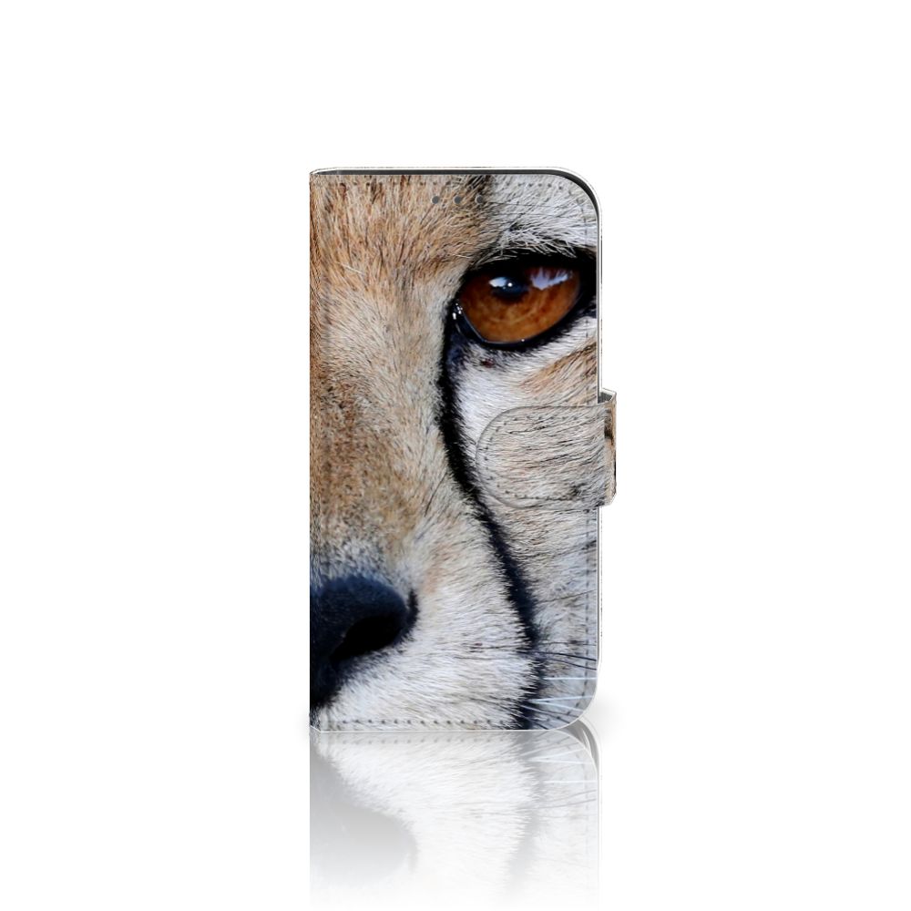 Apple iPhone 12 Mini Telefoonhoesje met Pasjes Cheetah met close-up van een cheeta