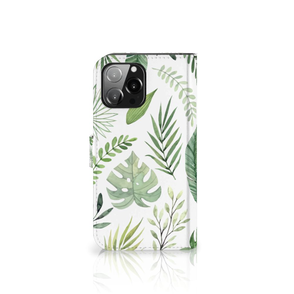 iPhone 13 Pro Max Hoesje Leaves met een fris groen bladerenpatroon 🍃