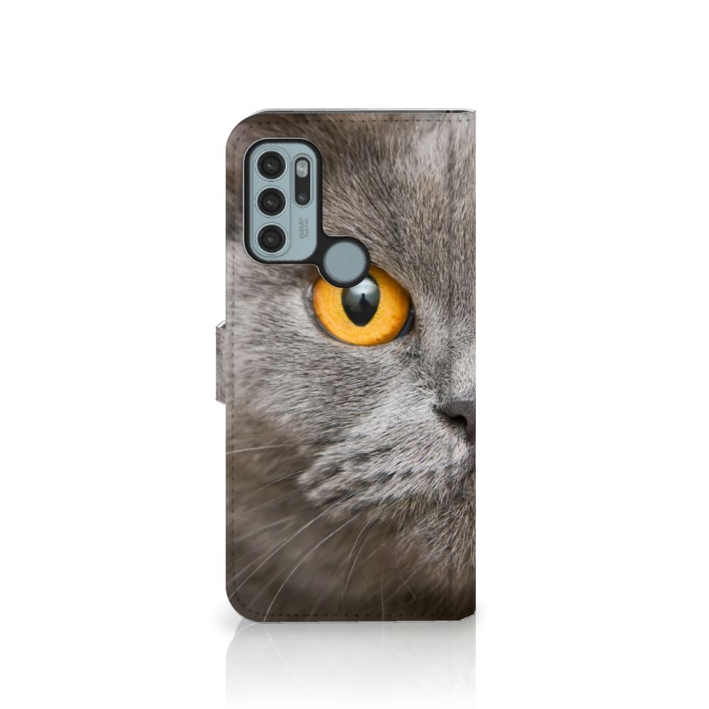 Telefoonhoesje met Pasjes Motorola Moto G60s Britse Korthaar met afbeelding van een kat met intense blik.