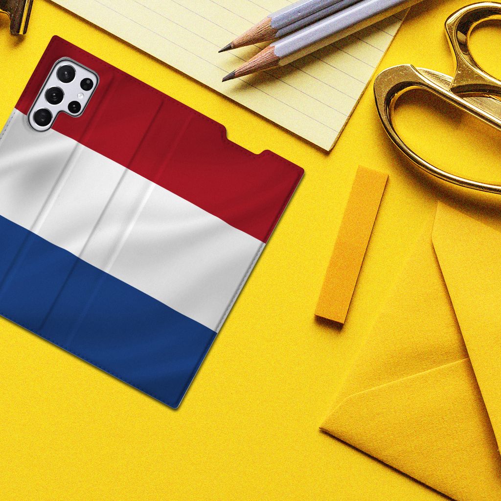 Samsung Galaxy S22 Ultra Standcase Nederlandse Vlag - B2C Telecom