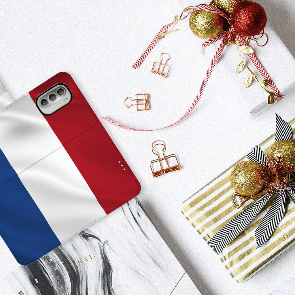 Motorola Moto G51 5G Bookstyle Case Nederlandse Vlag met artistiek ontwerp en pasjeshouder.