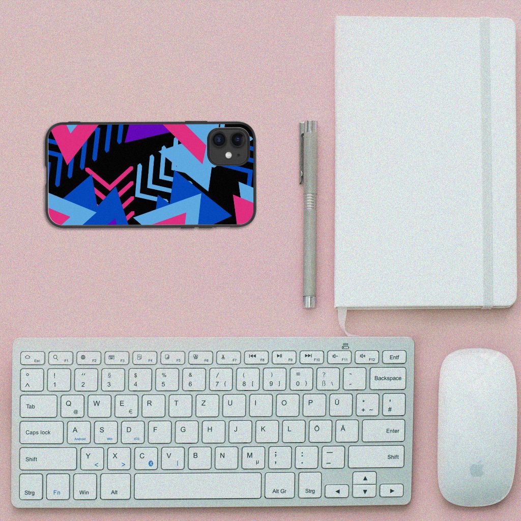 iPhone 11 Backcover Funky Triangle B2C Telecom