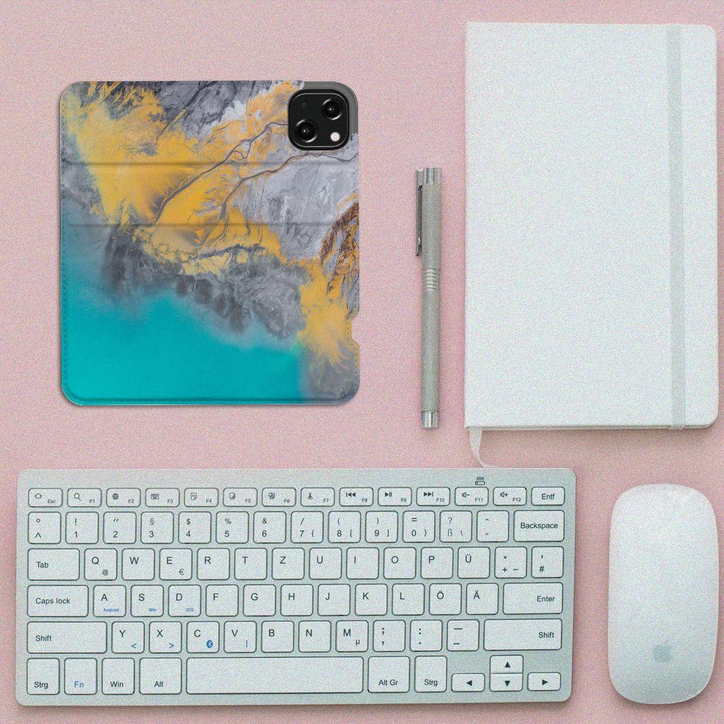 iPhone 13 Standcase Marble Blue Gold