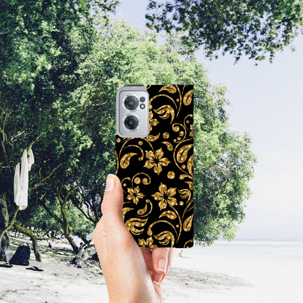 OnePlus Nord CE 2 5G Smart Cover Gouden Bloemen - B2C Telecom
