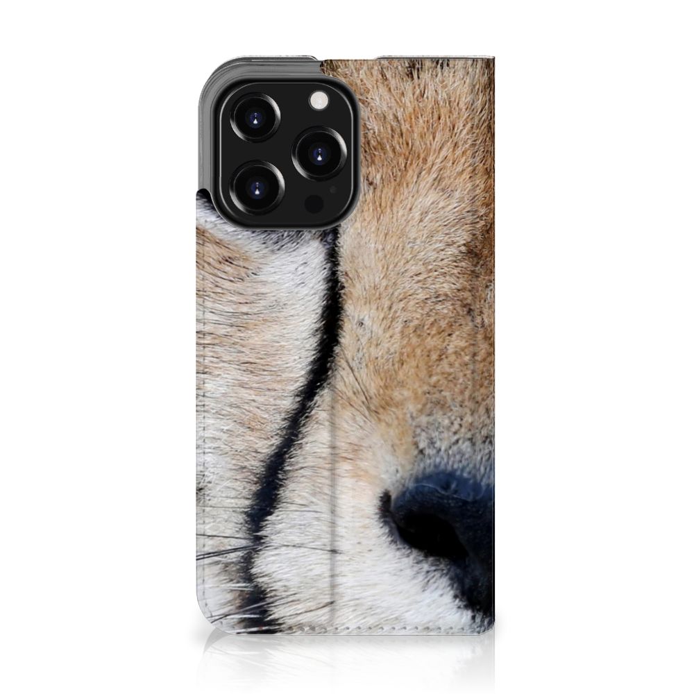 iPhone 13 Pro Hoesje maken Cheetah met close-up van jachtluipaard gezicht op design hoesje.