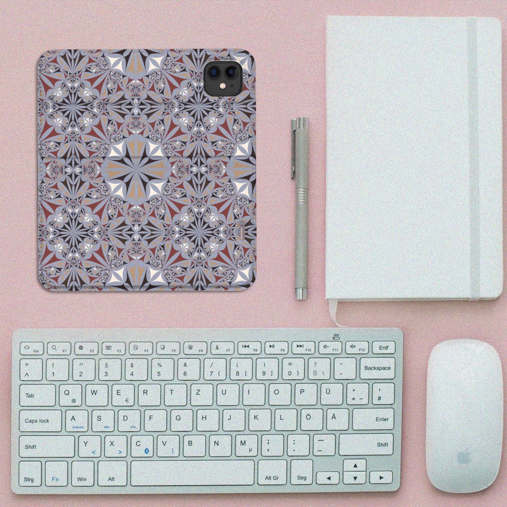 Apple iPhone 11 Standcase Flower Tiles