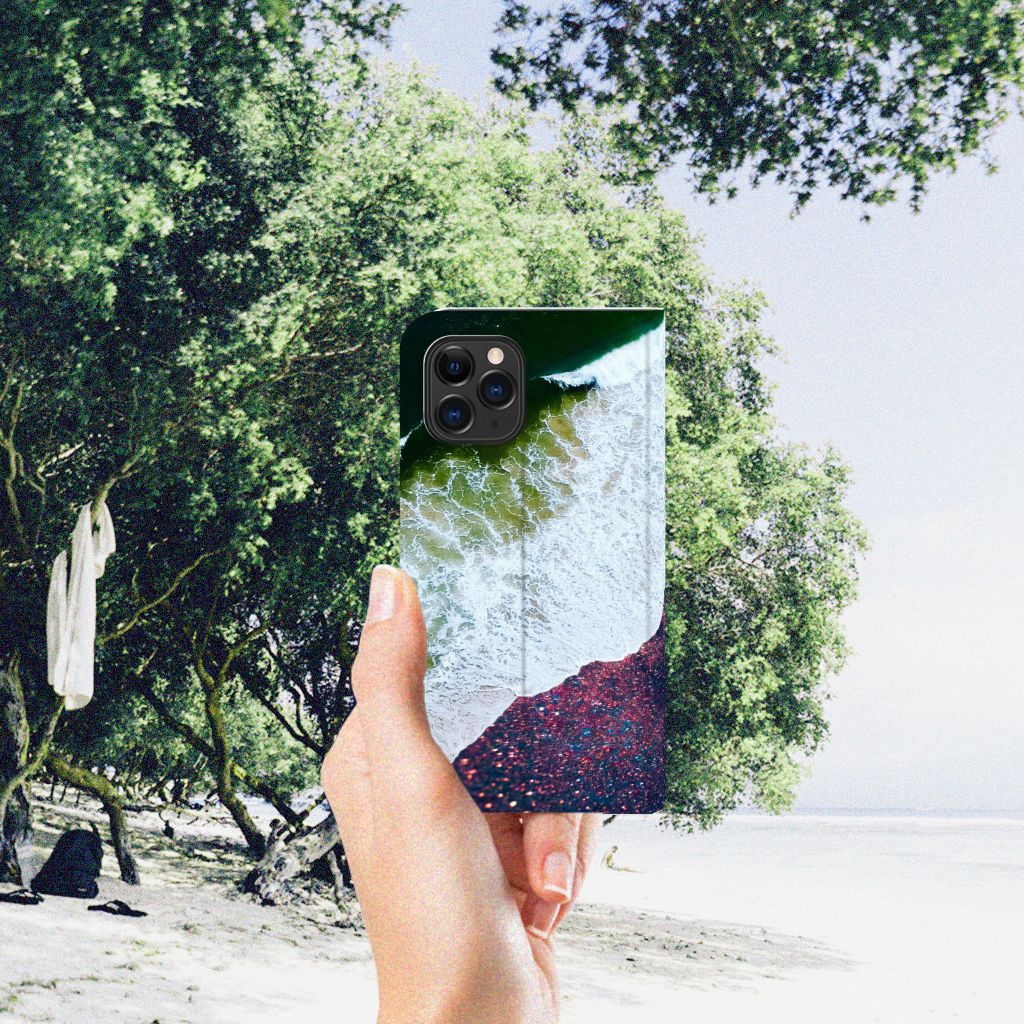 Apple iPhone 11 Pro Stand Case Sea in Space