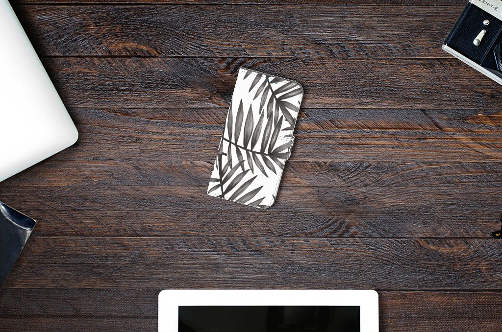iPhone 14 Pro Hoesje Leaves Grey