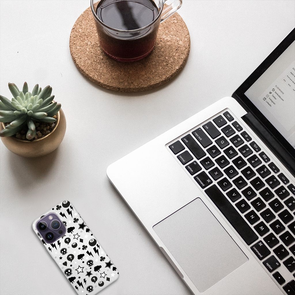 Silicone Back Case Apple iPhone 14 Pro Silver Punk met design van symbolen, laptop en planten in een moderne setting.