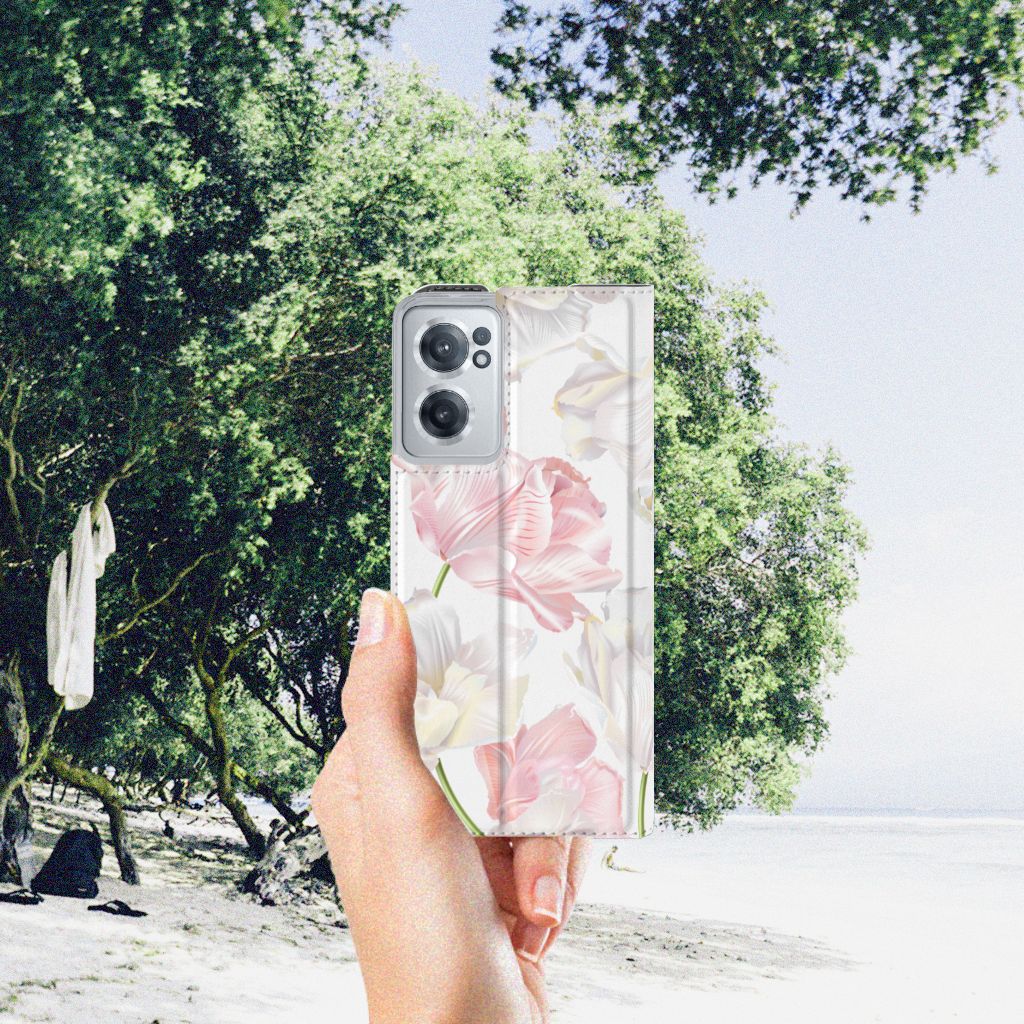 OnePlus Nord CE 2 5G Smart Cover Lovely Flowers - B2C Telecom