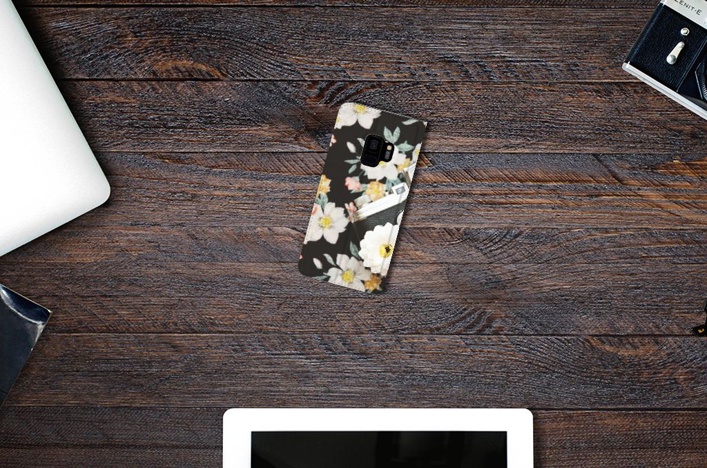 Samsung Galaxy S9 Stand Case Vintage Camera