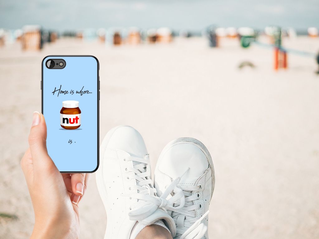iPhone SE 2022 | SE 2020 | 7/8 Back Cover Hoesje Nut Home design on sandy beach with sneakers