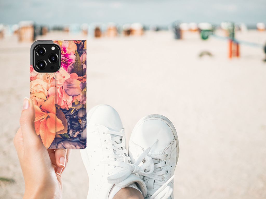 iPhone 13 Pro Smart Cover Bosje Bloemen - B2C Telecom