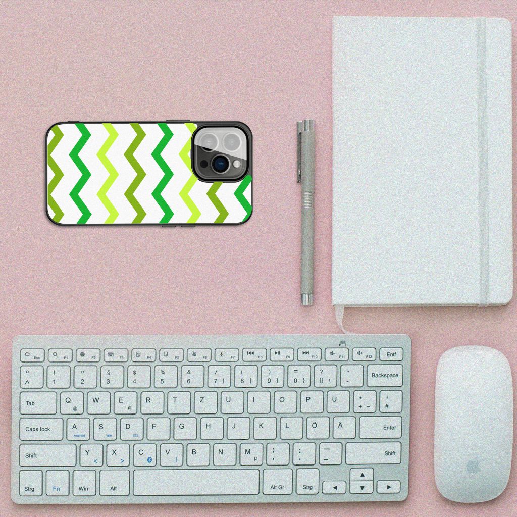 iPhone 13 Pro Back Case Zigzag Groen B2C Telecom
