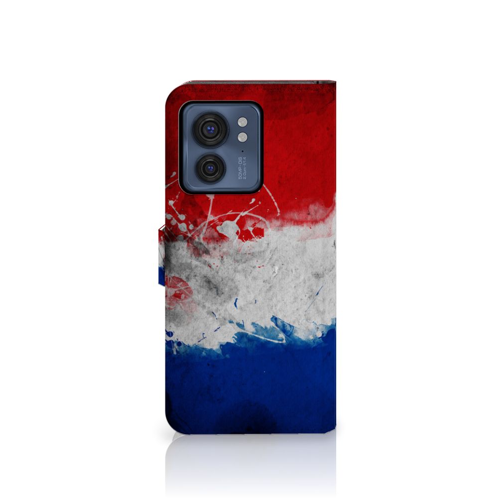 Motorola Edge 40 Bookstyle Case Nederland met artistiek ontwerp van de Nederlandse vlag