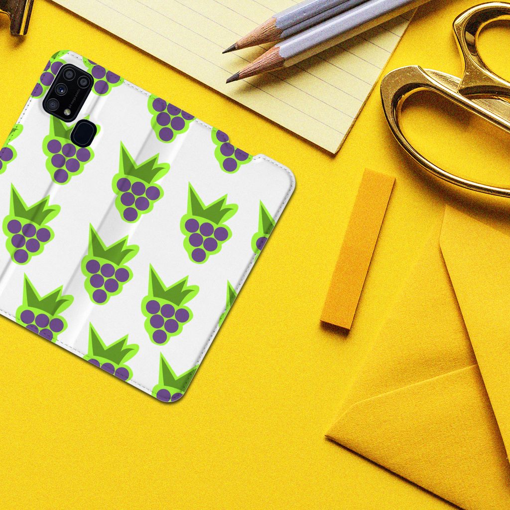 Samsung Galaxy M31 Flip Style Cover Druiven - B2C Telecom