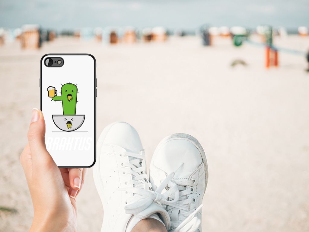 iPhone SE 2022 | SE 2020 | 7/8 Hoesje Braktus met cactus ontwerp op een strand in de hand
