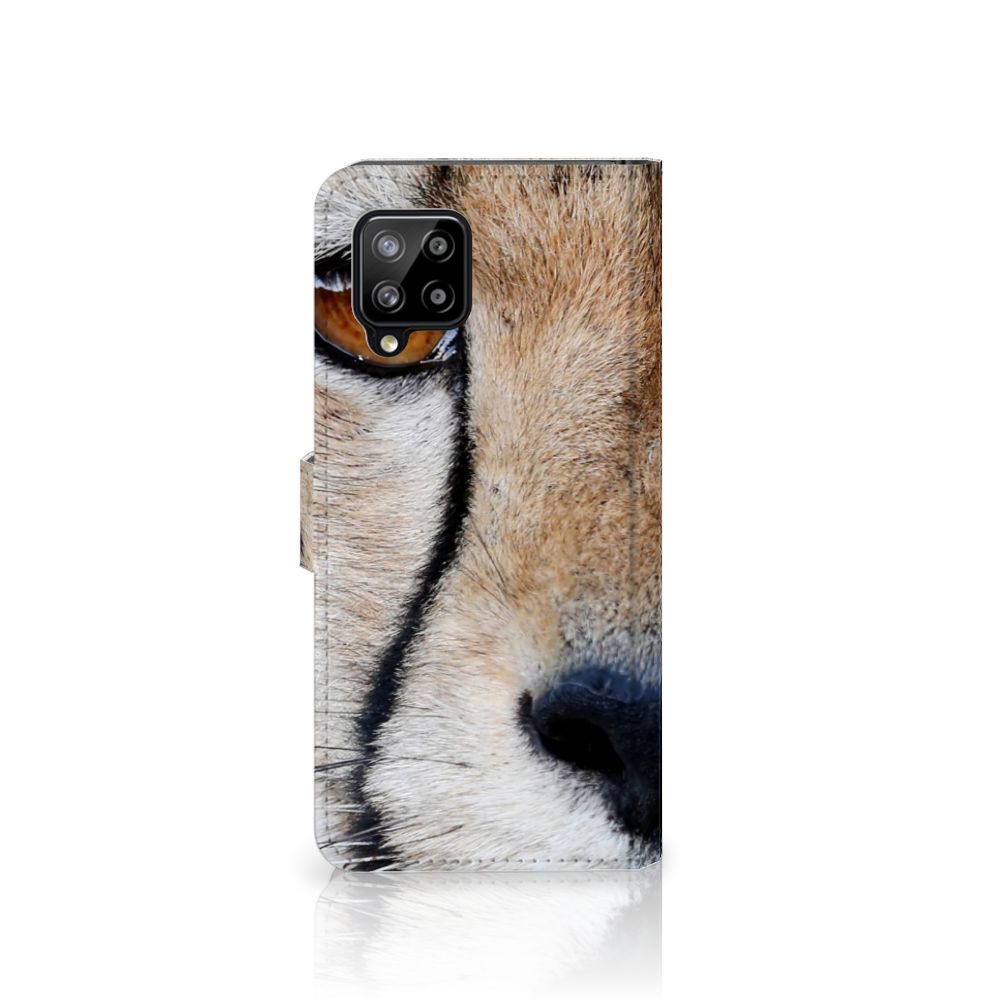 Samsung Galaxy A42 5G Telefoonhoesje met Pasjes Cheetah met close-up van cheeta oog.