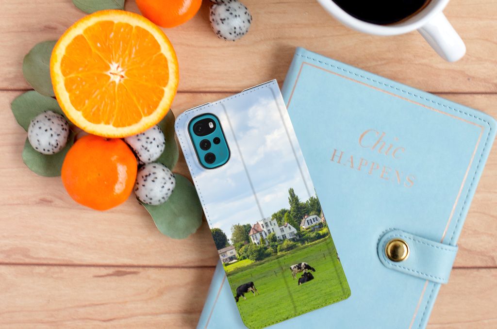 Motorola Moto G22 Hoesje maken Koeien - B2C Telecom