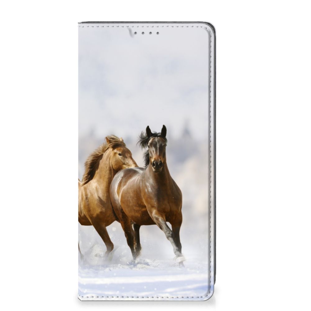 OnePlus Nord CE 2 Lite 5G Hoesje maken Paarden met mooie paardenprint in een natuurlijke setting.